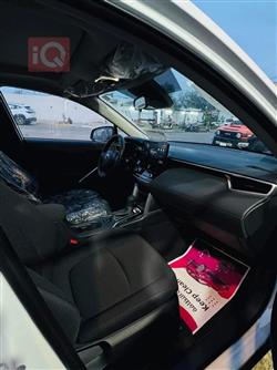 تۆیۆتا کۆرۆلا کرۆس